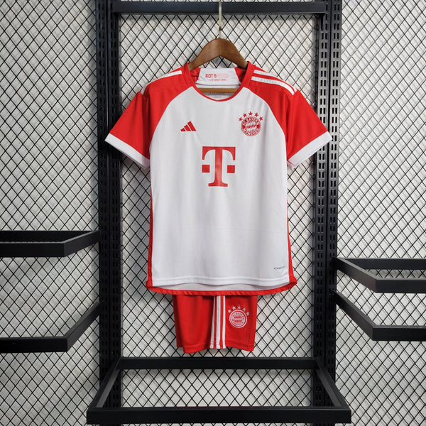 Kit Infantil Bayern Titular 23/24